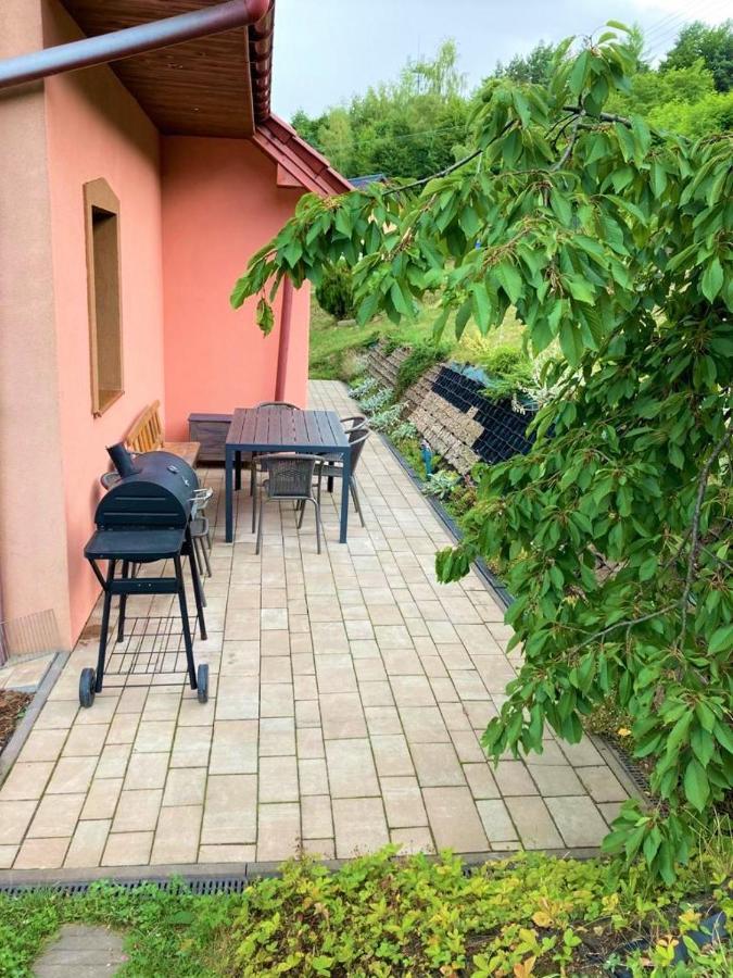 فيلا Dom Na Wzgorzu Z Pieknymi Widokami. Miejsce Tropie المظهر الخارجي الصورة
